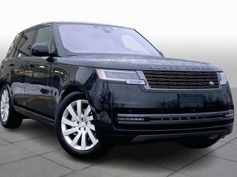 Used 2023 Land Rover Range Rover SE image 3