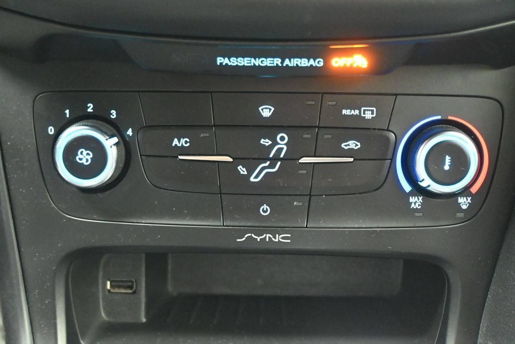 Used 2017 Ford Focus ST FWD image 19