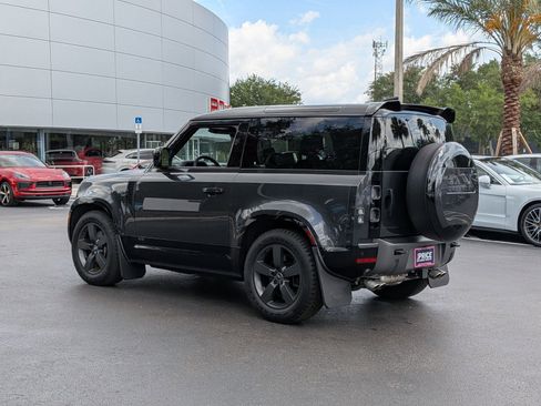 Used 2024 Land Rover Defender 90 V8 AWD/4WD image 3