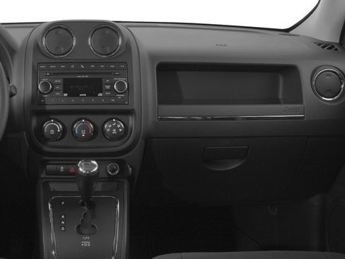 Used 2016 Jeep Patriot High Altitude FWD image 20