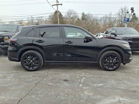 Used 2025 Honda HR-V Sport image 8
