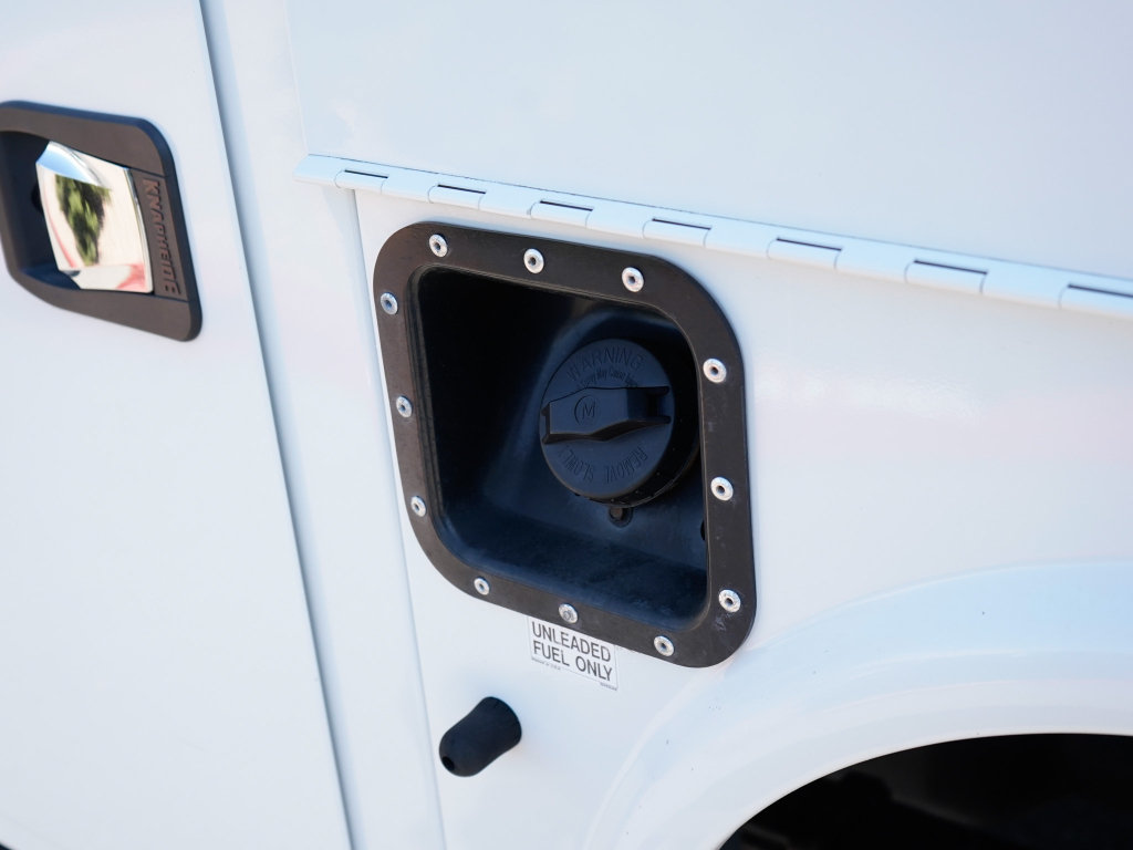 Used 2020 Chevrolet Silverado 2500 W/T AWD/4WD image 17