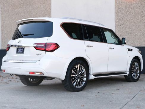 Used 2018 INFINITI QX80 4WD w/ Deluxe Technology Package image 15