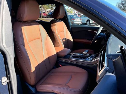Used 2025 Audi Q8 Premium Plus image 9
