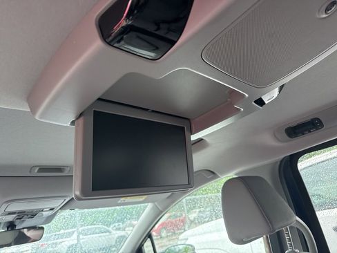 Used 2018 Honda Odyssey Elite image 13