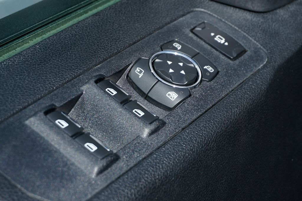 Used 2019 Ford F250 Lariat w/ Lariat Ultimate Package AWD/4WD image 18