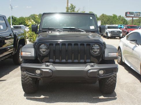 Used 2021 Jeep Wrangler Unlimited Sport AWD/4WD image 4