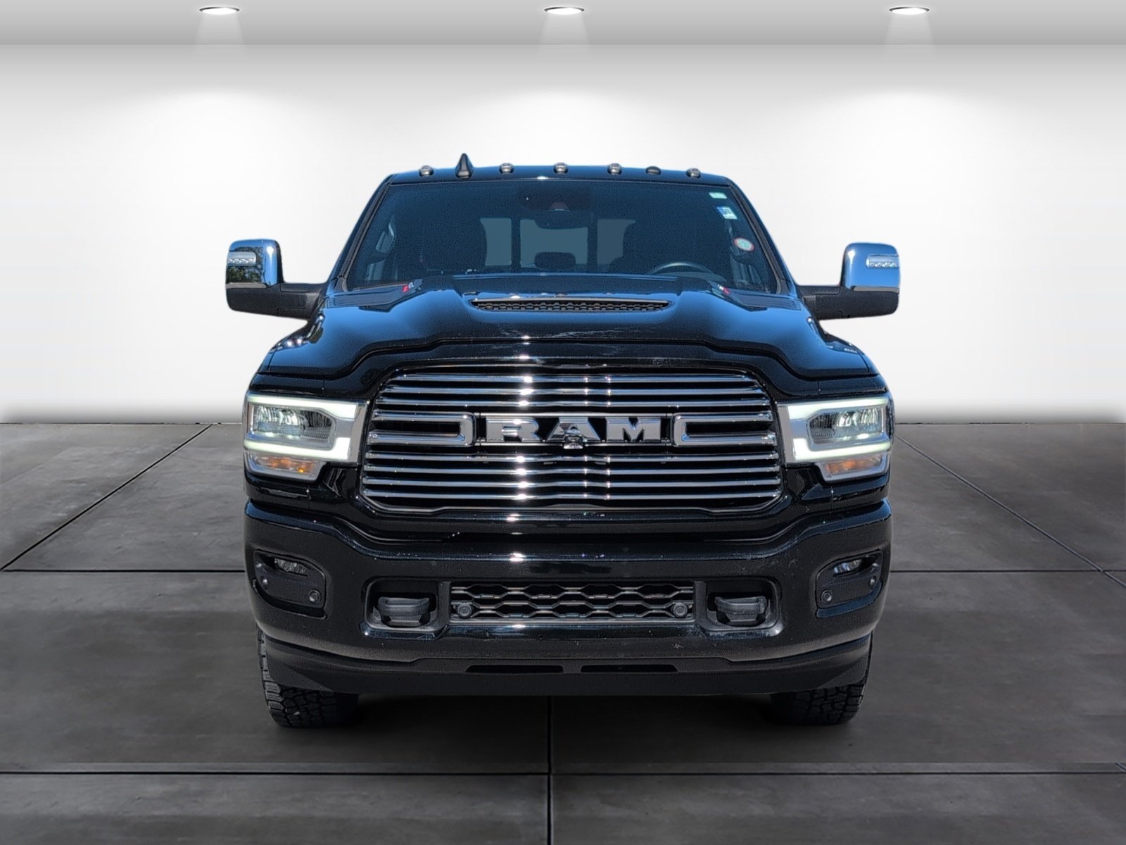 Used 2023 RAM 3500 Laramie AWD/4WD image 6
