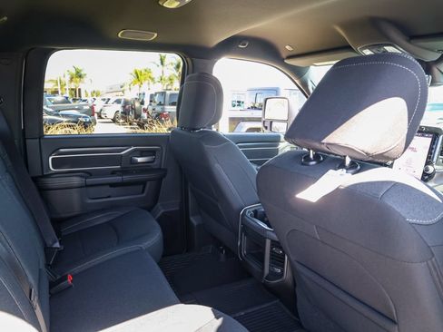 New 2026 RAM 3500 Big Horn AWD/4WD image 16