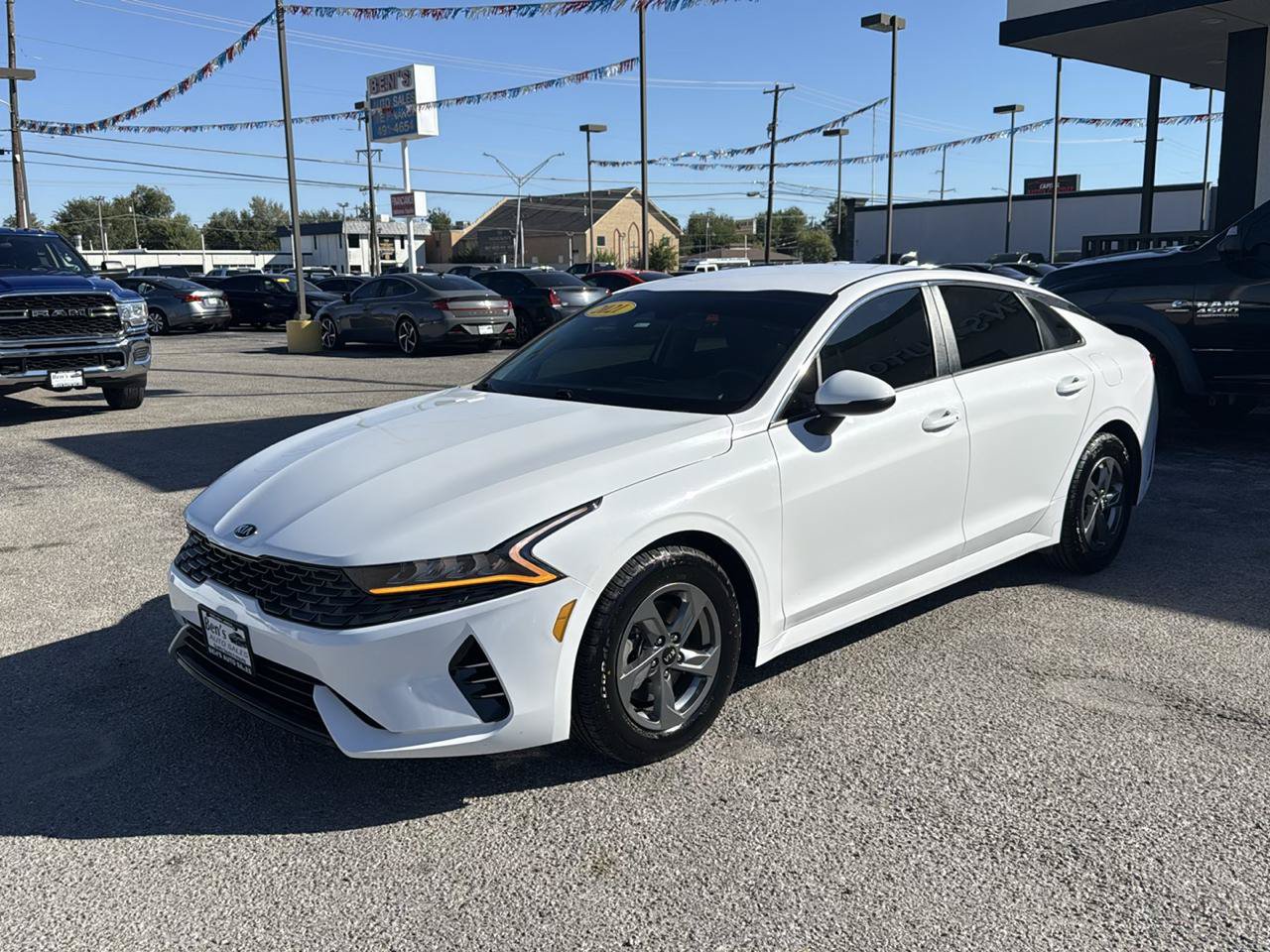 Used 2021 Kia K5 LXS FWD image 2