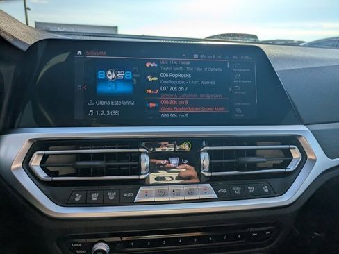 Used 2023 BMW 430i Convertible w/ Premium Package image 14