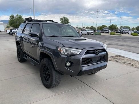 Used 2021 Toyota 4Runner TRD Off-Road Premium w/ Moonroof Package AWD/4WD image 6