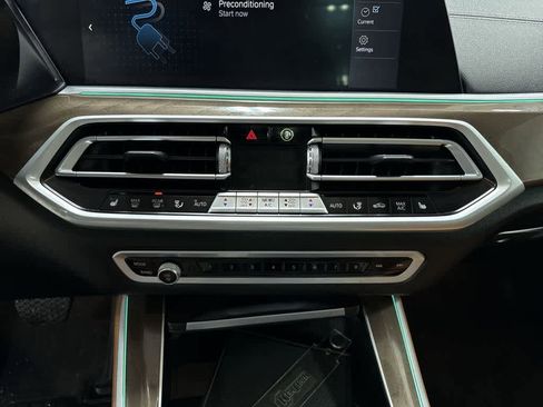 Used 2022 BMW X5 xDrive45e w/ Climate Comfort Package image 22