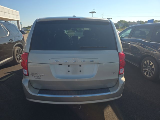 Used 2014 Dodge Grand Caravan R/T FWD image 3