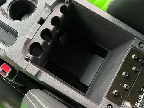 Used 2009 Dodge Challenger R/T image 33