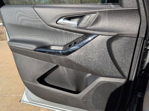 New 2026 Chevrolet Equinox LT w/ LPO, Floor Liner Package image 13