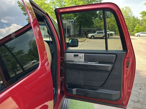 Used 2016 Ford Expedition EL XLT AWD/4WD image 22