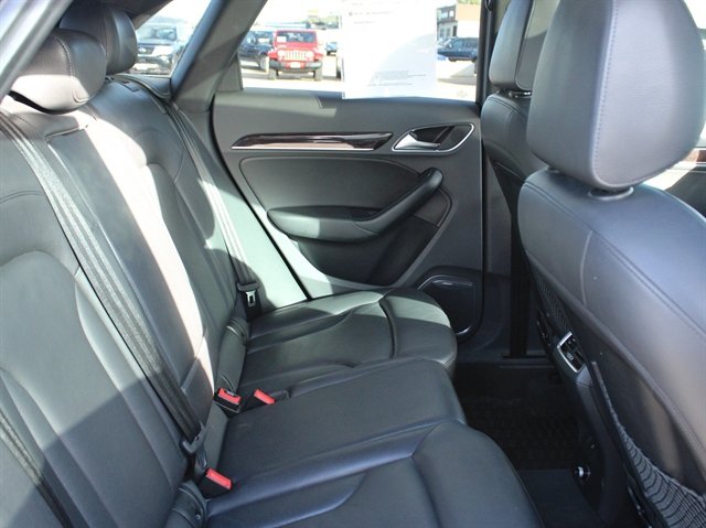 Used 2016 Audi Q3 2.0T Prestige w/ Prestige Package AWD/4WD image 26