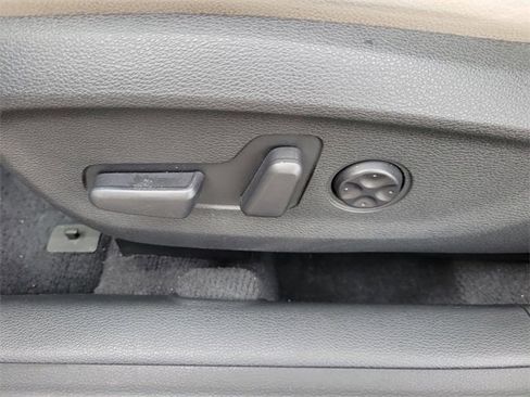 Used 2018 Hyundai Sonata Limited w/ Limited Ultimate Package 03 image 17