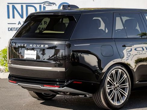 New 2026 Land Rover Range Rover SE AWD/4WD image 7