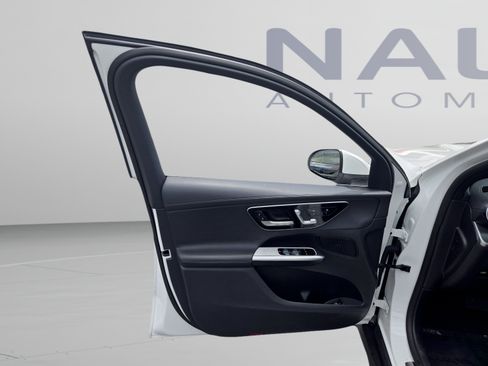 Used 2024 Mercedes-Benz GLC 300 image 12
