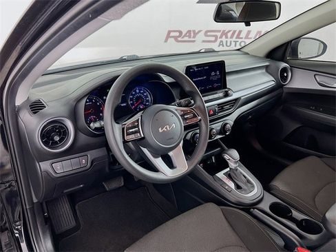 Used 2024 Kia Forte LX image 30