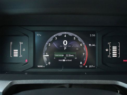Used 2024 Toyota Tacoma SR5 AWD/4WD image 31