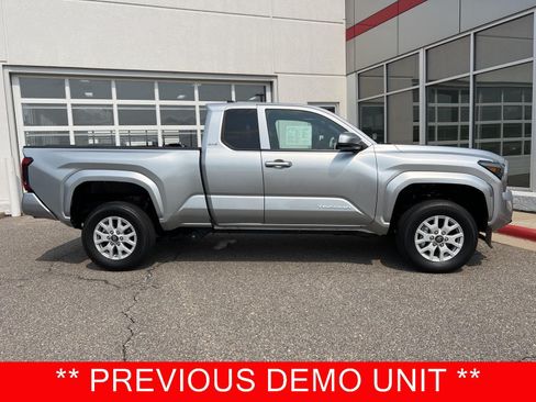 Used 2026 Toyota Tacoma SR5 RWD image 1