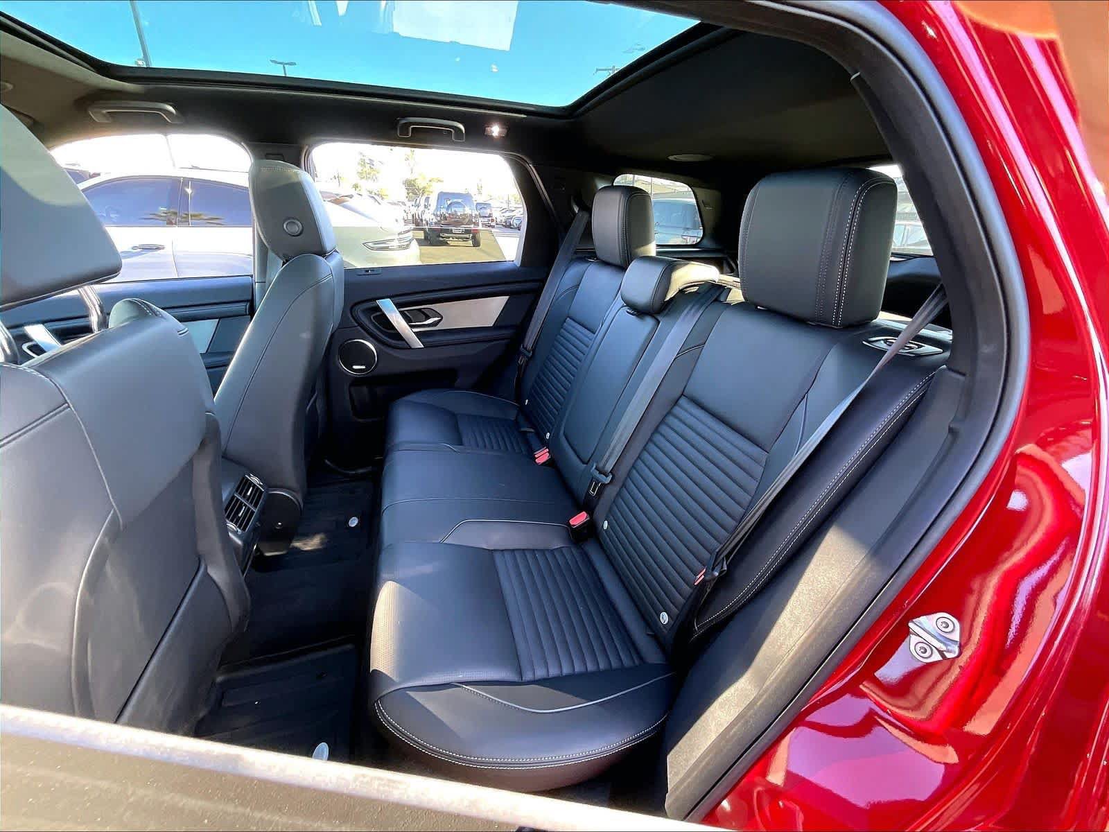 Used 2025 Land Rover Discovery Sport Dynamic SE AWD/4WD image 28