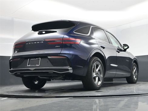 New 2026 Genesis GV70 2.5T Select image 16