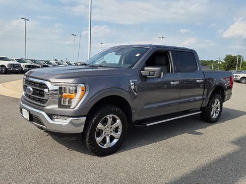 Used 2021 Ford F150 XLT w/ Equipment Group 302A High AWD/4WD image 3