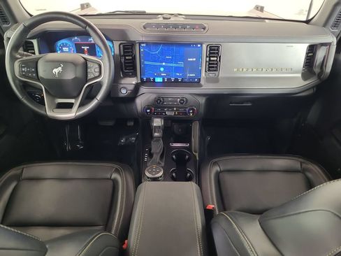 Used 2025 Ford Bronco Badlands AWD/4WD image 22