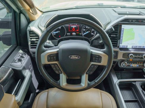 Used 2022 Ford F250 Lariat w/ Lariat Ultimate Package AWD/4WD image 21