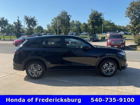 Used 2027 Honda HR-V LX image 6