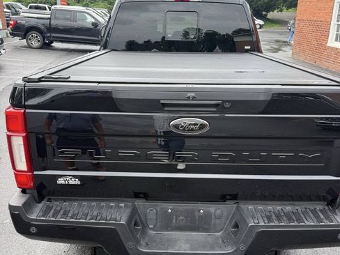Used 2021 Ford F250 Lariat AWD/4WD image 9