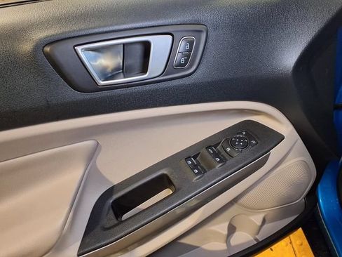Used 2018 Ford EcoSport Titanium FWD image 21