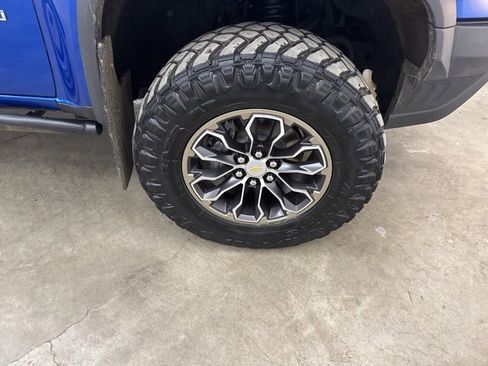 Used 2020 Chevrolet Colorado ZR2 image 25