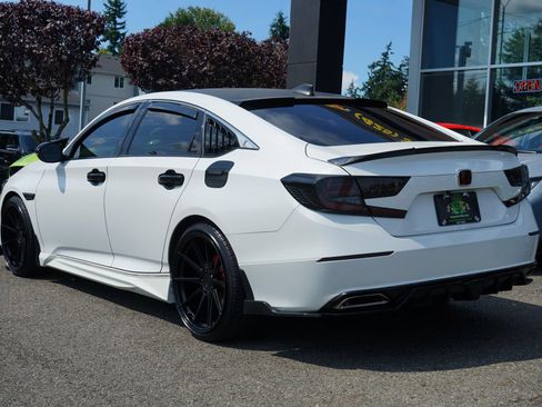 Used 2020 Honda Accord Sport image 3