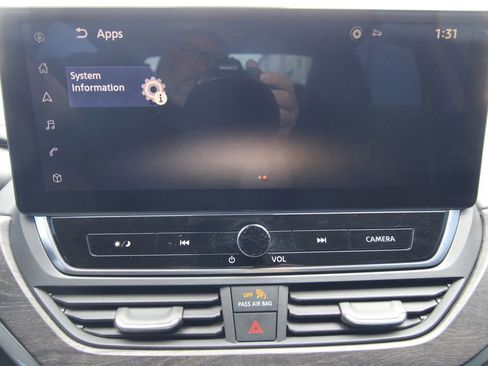 Used 2024 Nissan Altima 2.5 SV w/ SV Premium Package image 30