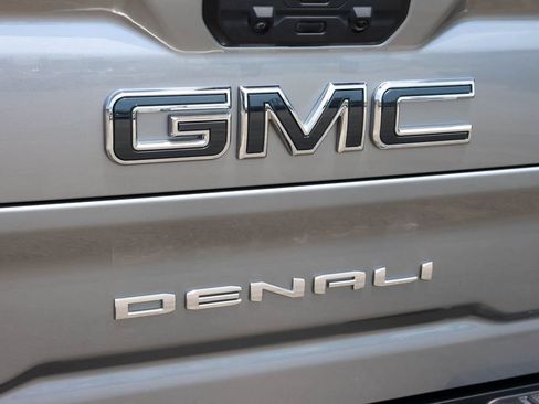 Used 2025 GMC Sierra 2500 Denali Ultimate AWD/4WD image 37