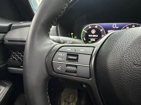 Used 2025 Honda Accord Sport image 16