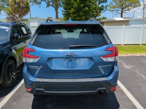 Used 2020 Subaru Forester Premium w/ Popular Package #1 AWD/4WD image 8