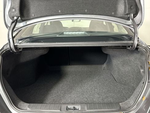 Certified 2025 Nissan Sentra SV FWD image 25