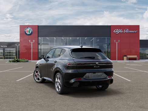 New 2025 Alfa Romeo Tonale w/ Premium Package AWD/4WD image 3