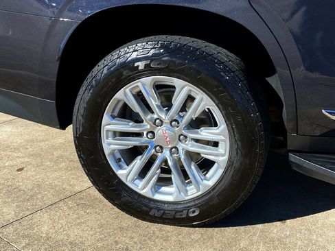 Used 2023 GMC Yukon SLT image 8