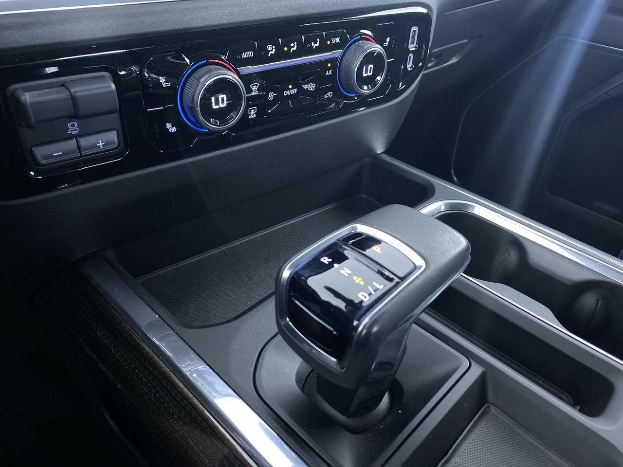 Certified 2022 Chevrolet Silverado 1500 RST AWD/4WD image 8