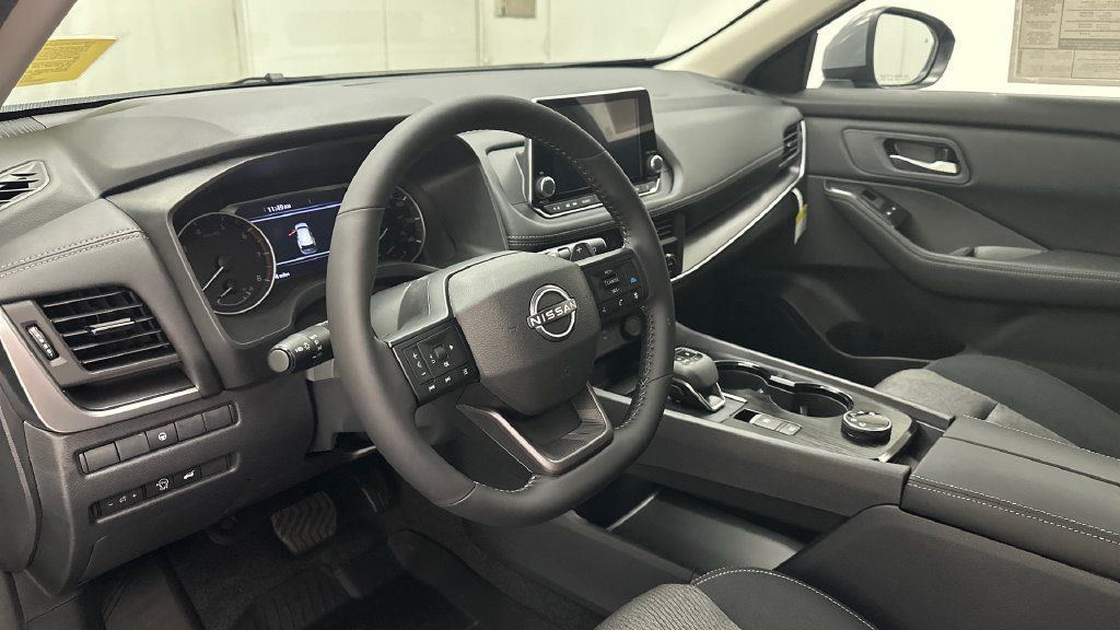 New 2026 Nissan Rogue SV AWD/4WD image 15