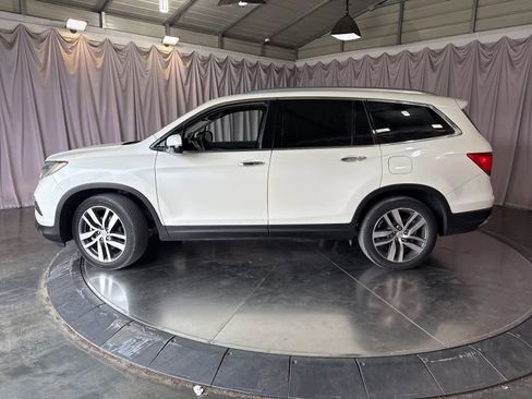 Used 2016 Honda Pilot Touring image 7