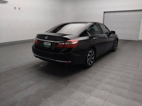 Used 2017 Honda Accord EX-L image 9