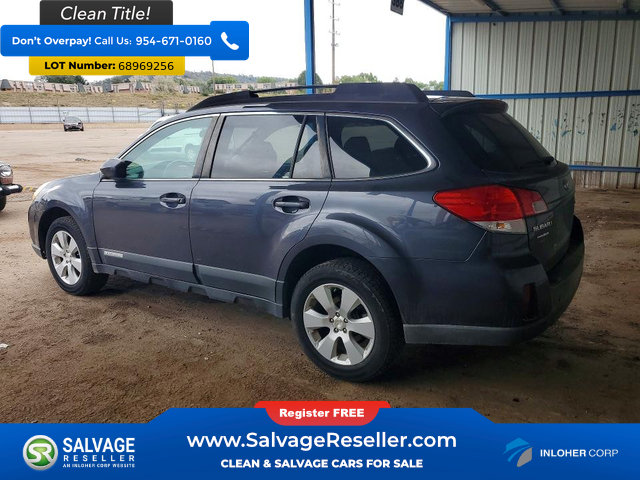 Used 2011 Subaru Outback 2.5i Premium AWD/4WD image 3